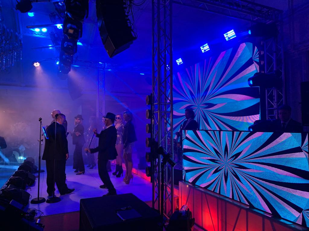 The Challenges Of Setting Up In Tight Hotel Ballrooms