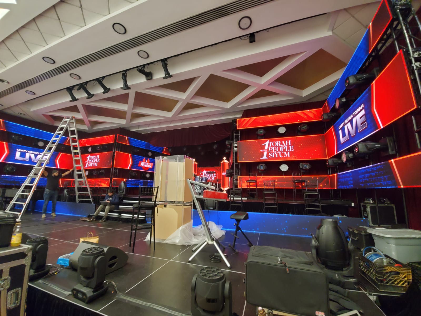 The Crew That Survived a Venue Without Floors