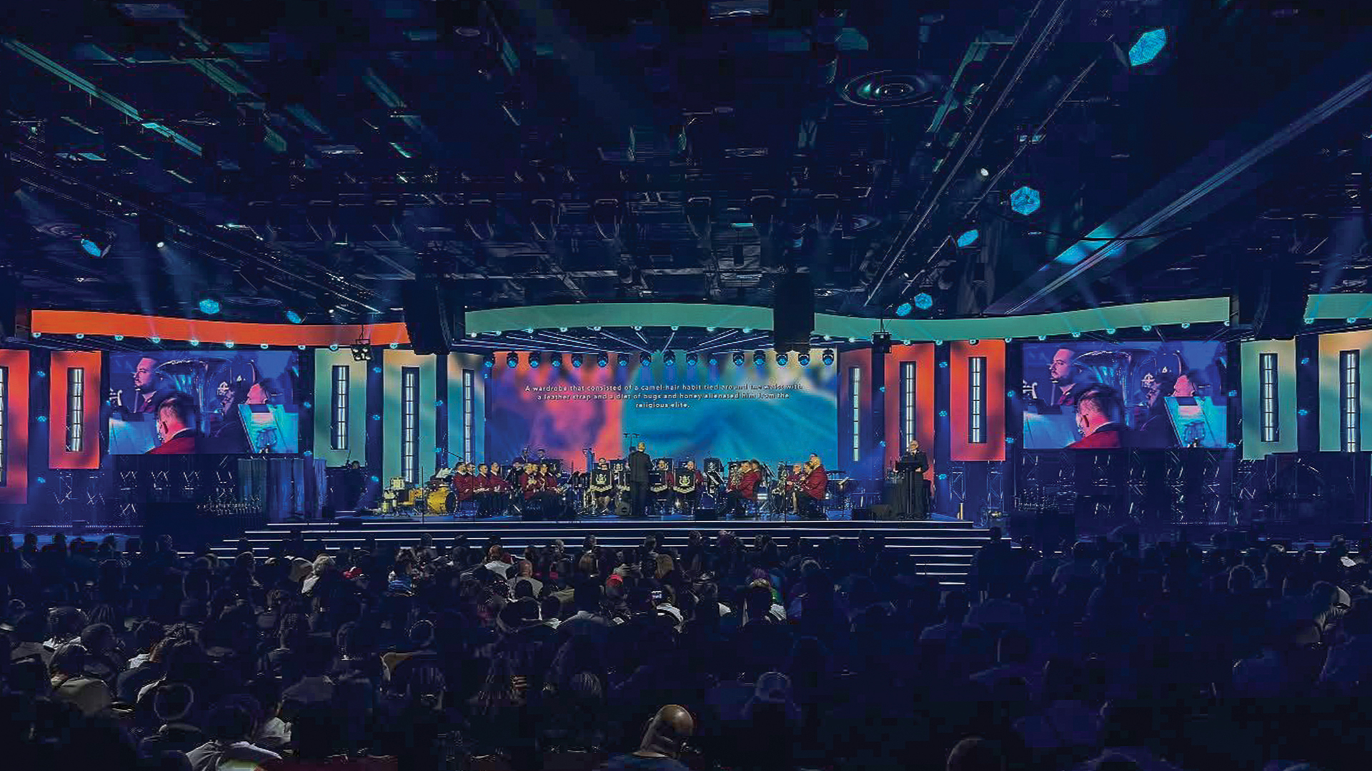 LED Walls That Turned Into Mirrors